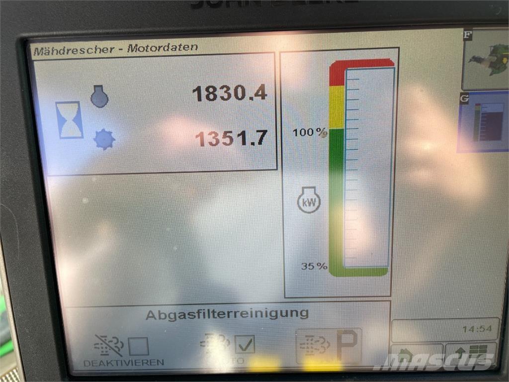 John Deere T660 i Derliaus nuėmimo kombainai