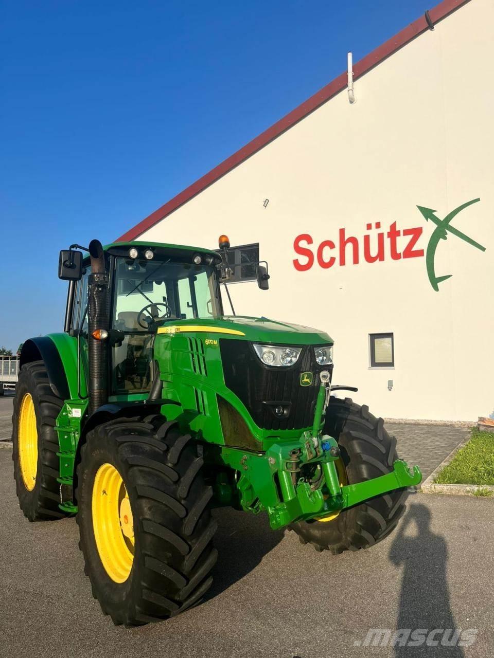 John Deere 6170M Traktoriai