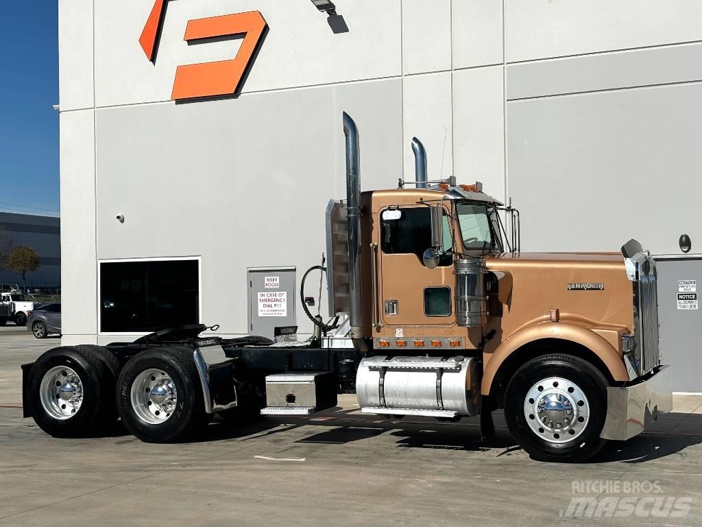 Kenworth W 900 Naudoti vilkikai