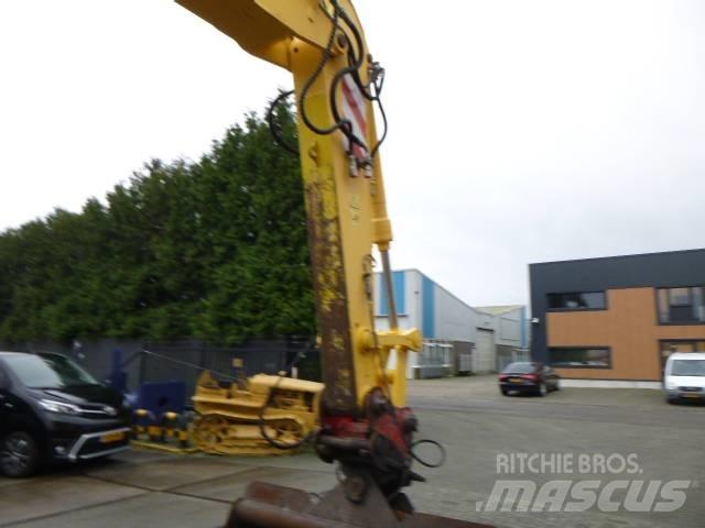 New Holland MH Plus Ratiniai ekskavatoriai