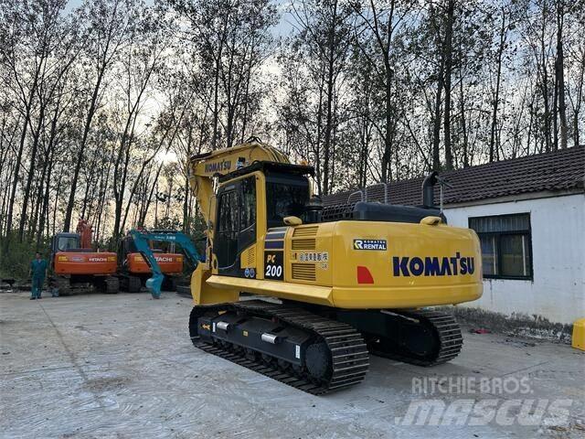 Komatsu PC200-8 Vikšriniai ekskavatoriai