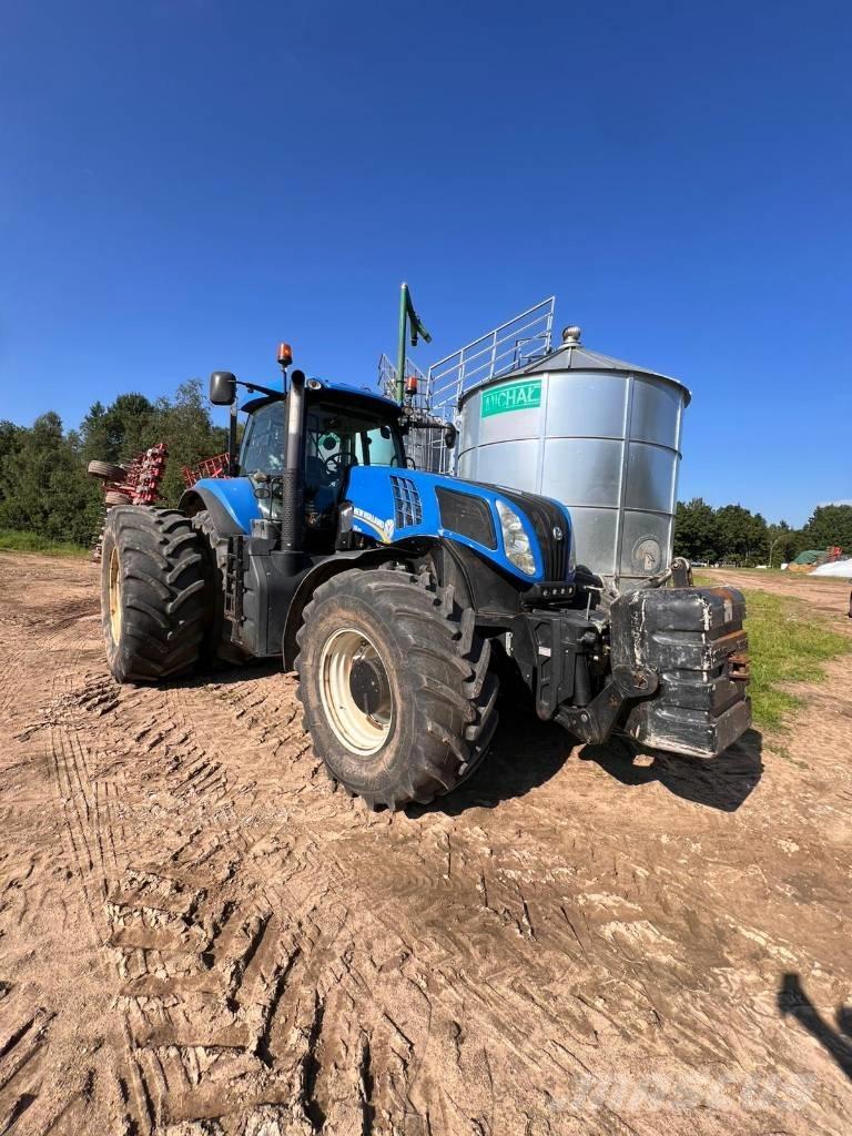 New Holland T8.360 Traktoriai