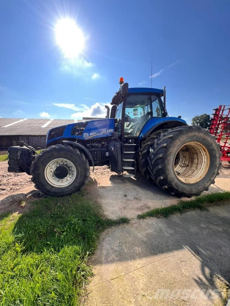 New Holland T8.360 Traktoriai