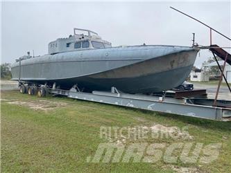  Defense PT8 Darbiniai laivai / baržos ir pantonai