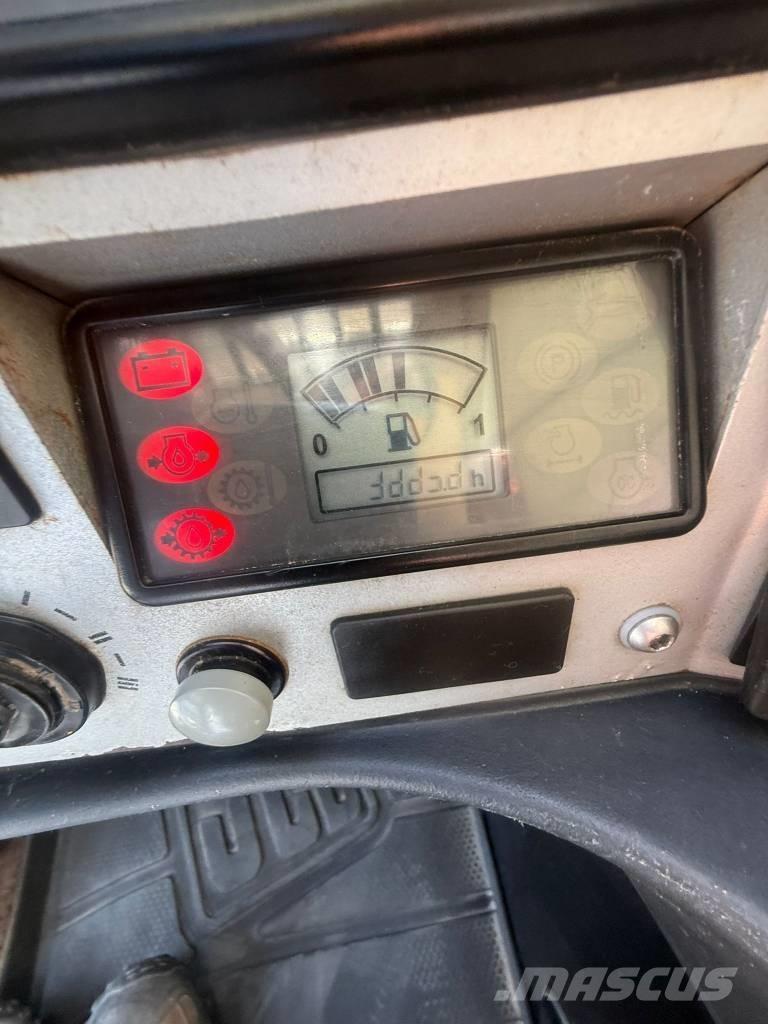 JCB 527-55 Teleskopiniai krautuvai žemės ūkiui