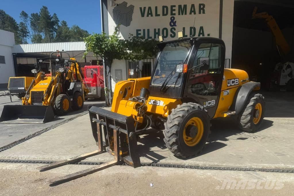 JCB 527-55 Teleskopiniai krautuvai žemės ūkiui