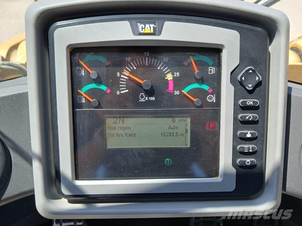 CAT 972 K Naudoti ratiniai krautuvai