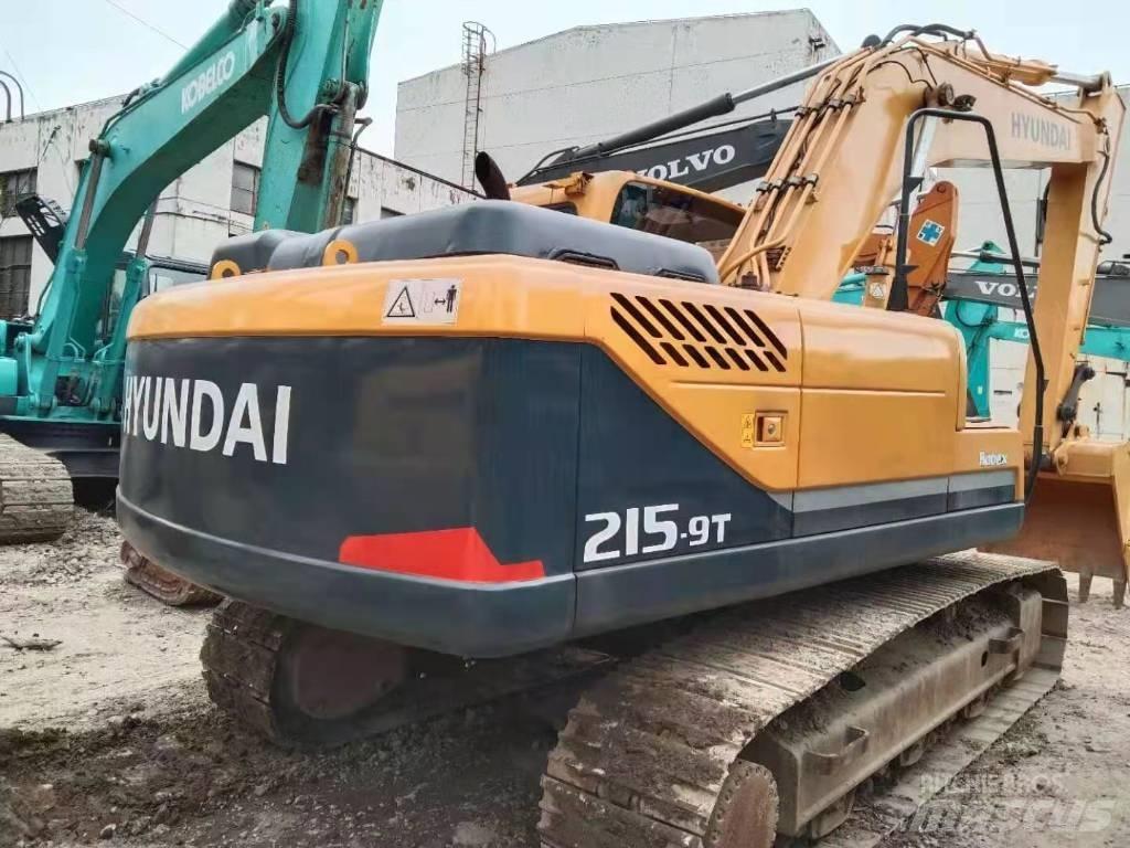 Hyundai R215-9T Ratiniai ekskavatoriai