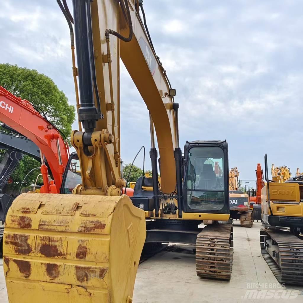 CAT 315 D Vikšriniai ekskavatoriai