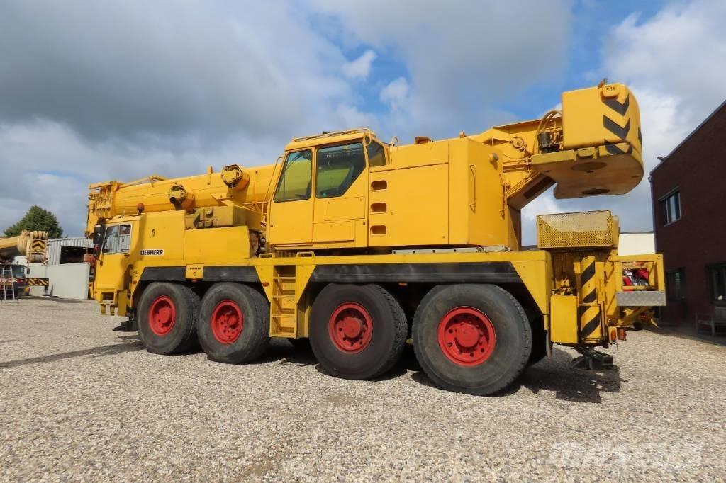 Liebherr LTM 1070-1 Visureigiai kranai