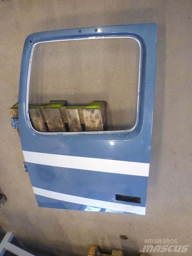 Volvo Fh dörr Kabinos ir salonai