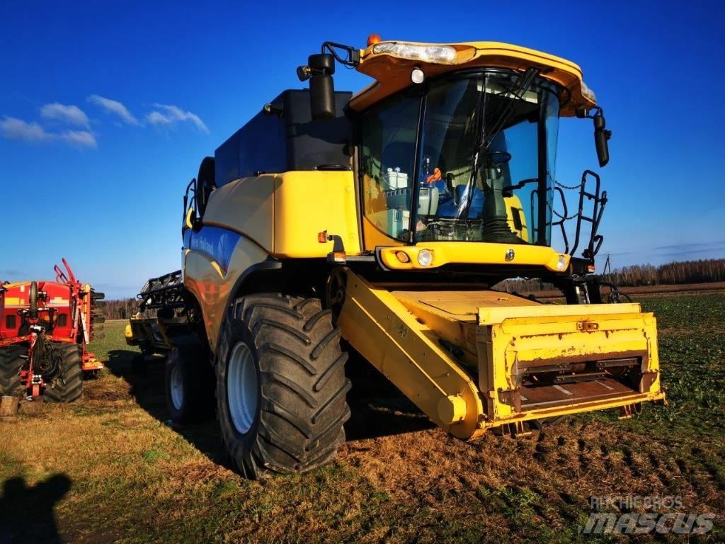 New Holland CX 8080 Derliaus nuėmimo kombainai