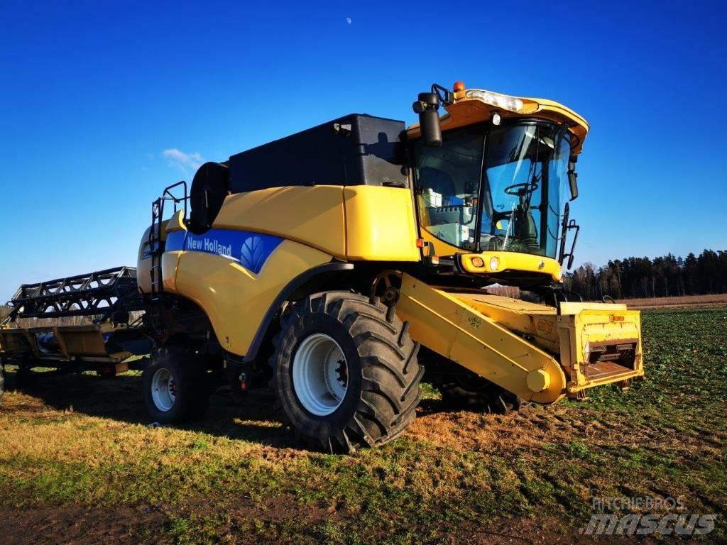 New Holland CX 8080 Derliaus nuėmimo kombainai