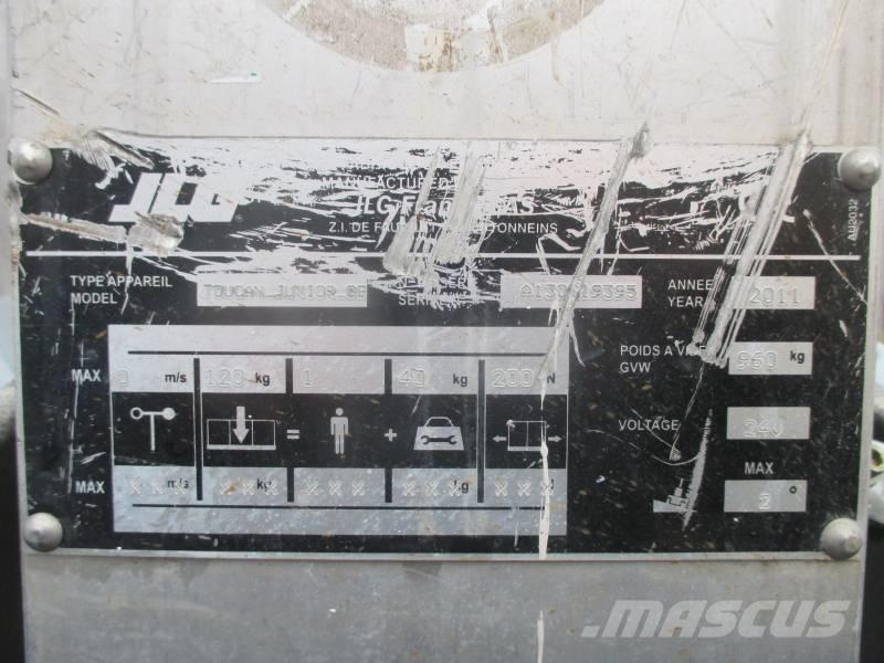 JLG Toucan Junior 8 Vertikalūs stiebiniai keltuvai