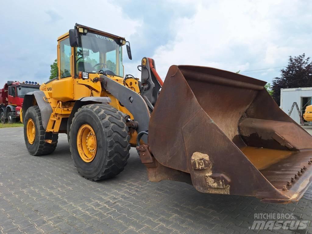 Volvo L 90 E Naudoti ratiniai krautuvai