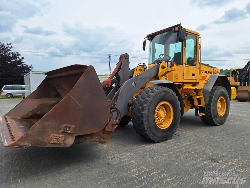 Volvo L 90 E Naudoti ratiniai krautuvai