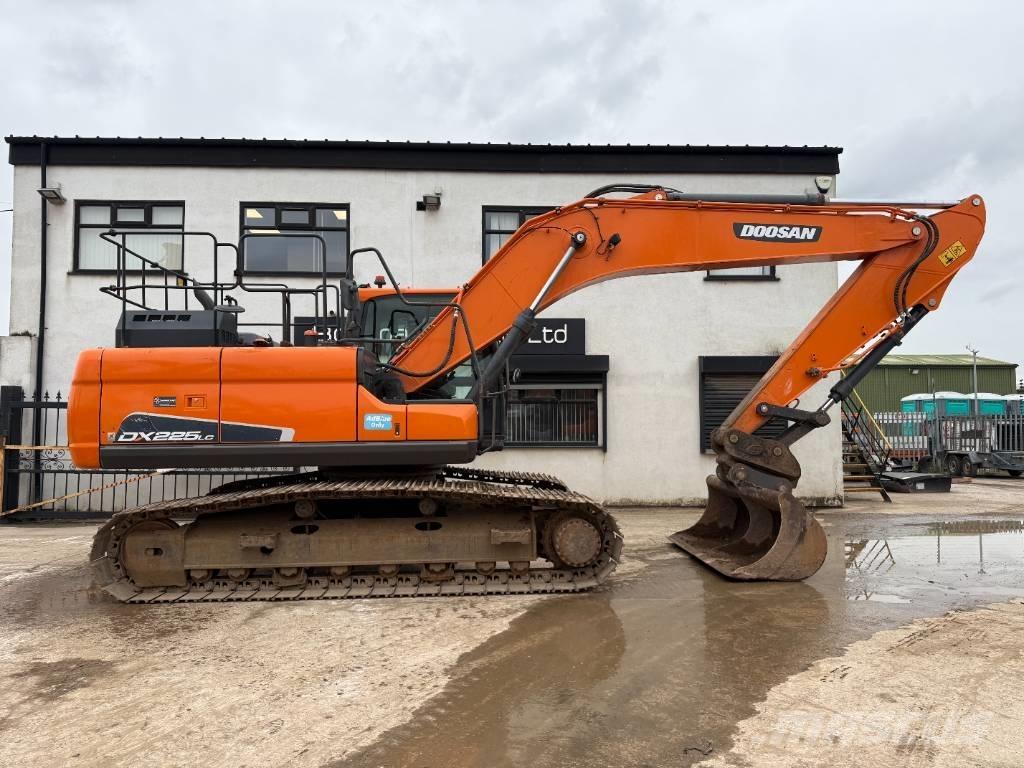 Doosan DX 225 LC-5 Vikšriniai ekskavatoriai