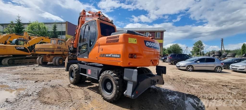 Doosan DX 160 W Ratiniai ekskavatoriai