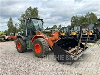 Hitachi ZW 150 Naudoti ratiniai krautuvai