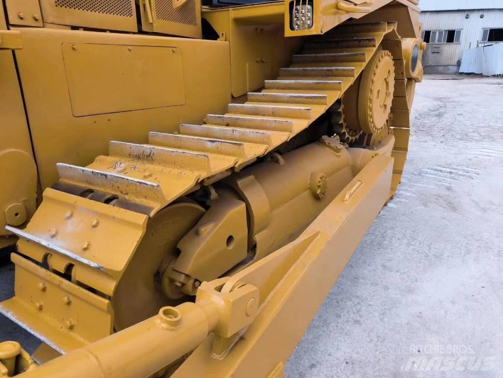 CAT D 8 R Vikšriniai buldozeriai
