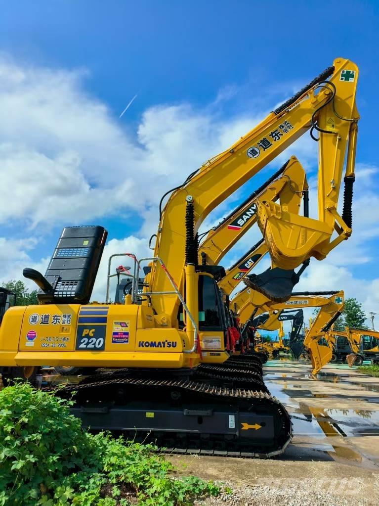 Komatsu PC 220-8 Vikšriniai ekskavatoriai