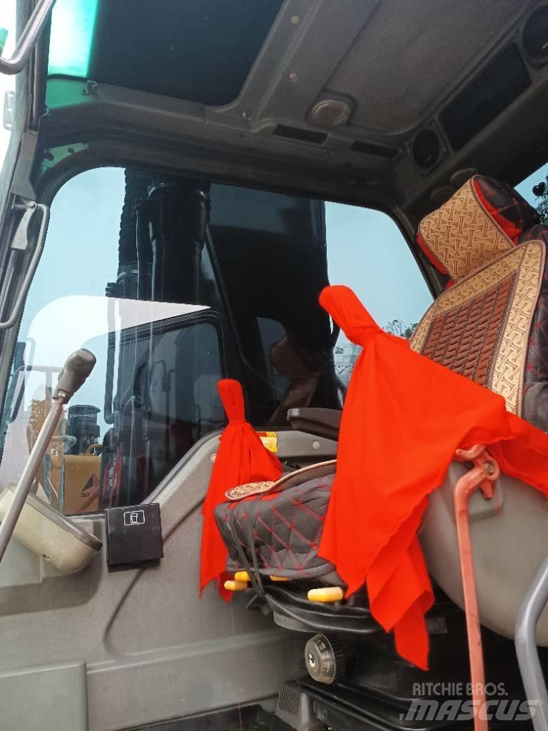 Volvo EC 210 Vidutinės galios ekskavatoriai 7-12 t