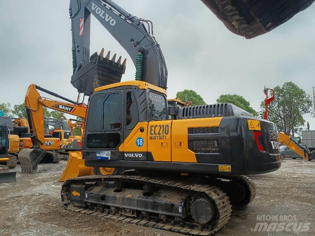 Volvo EC 210 Vidutinės galios ekskavatoriai 7-12 t