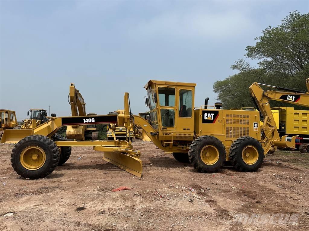 CAT 140 G Greideriai