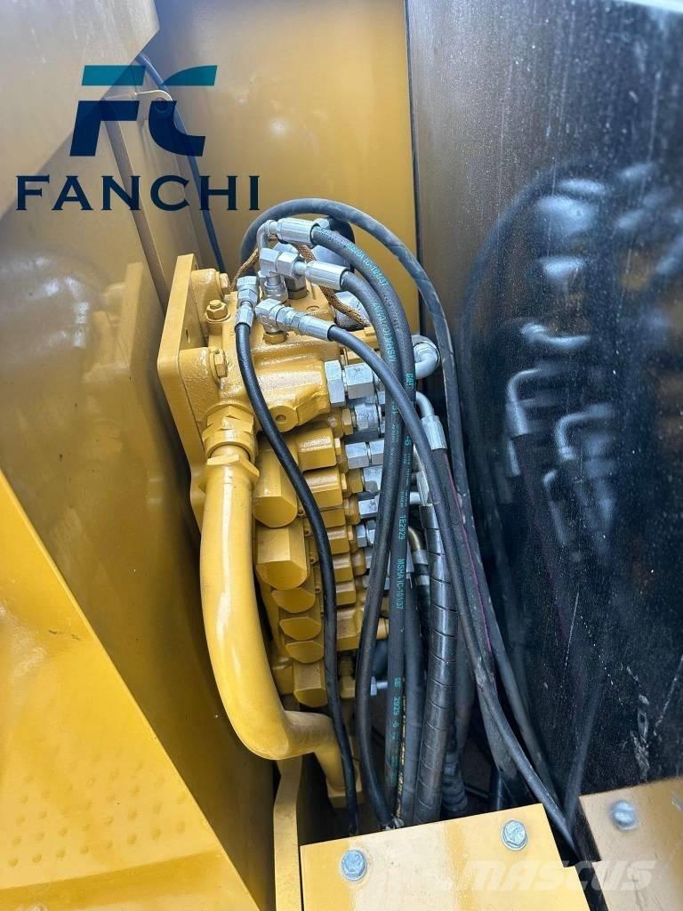 CAT CAT306e2 Vikšriniai ekskavatoriai