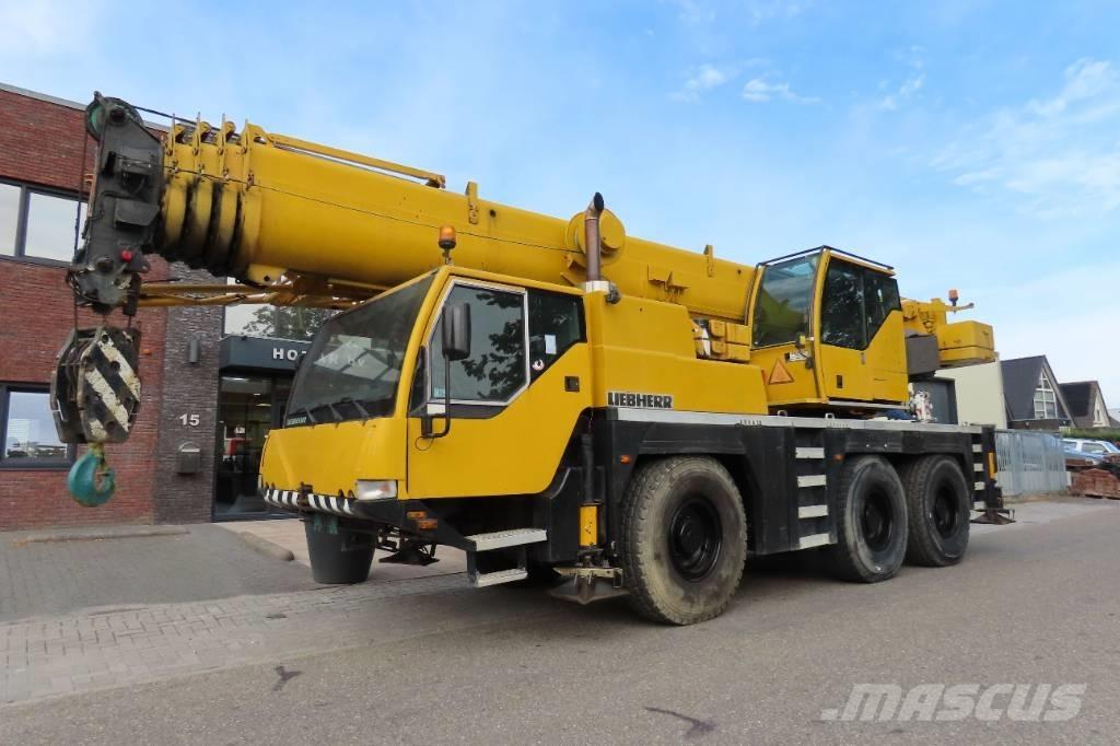 Liebherr LTM 1055-1 Visureigiai kranai