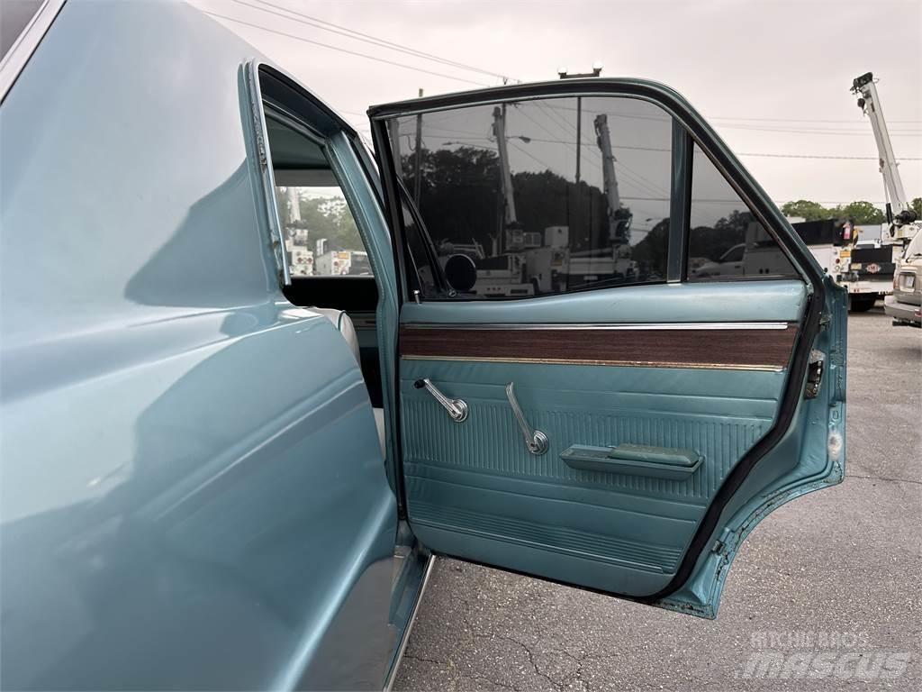 Ford FAIRLANE Kita