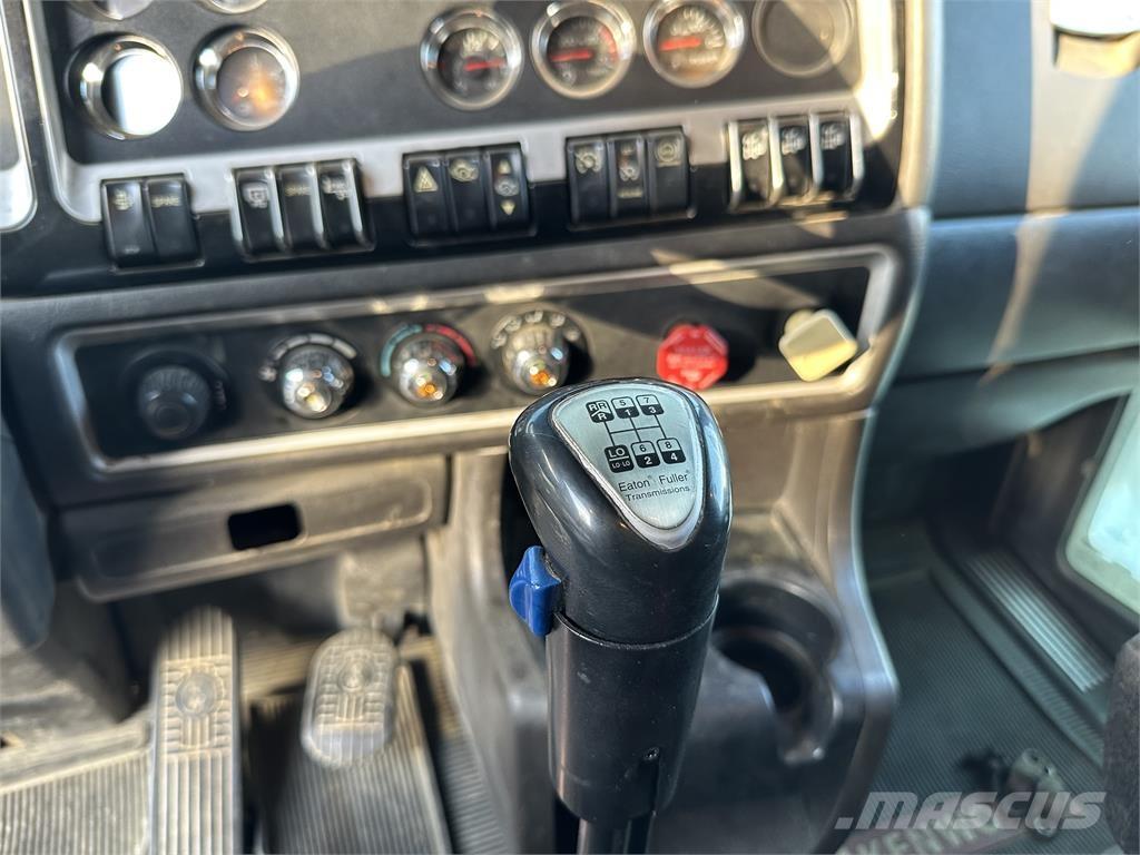 Kenworth T800 Savivarčių priekabų vilkikai