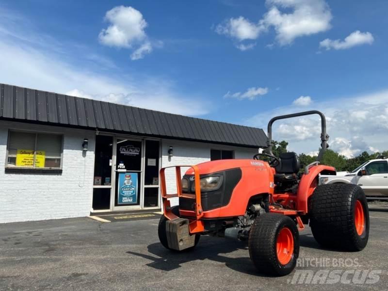 Kubota MX4700D Naudoti vilkikai