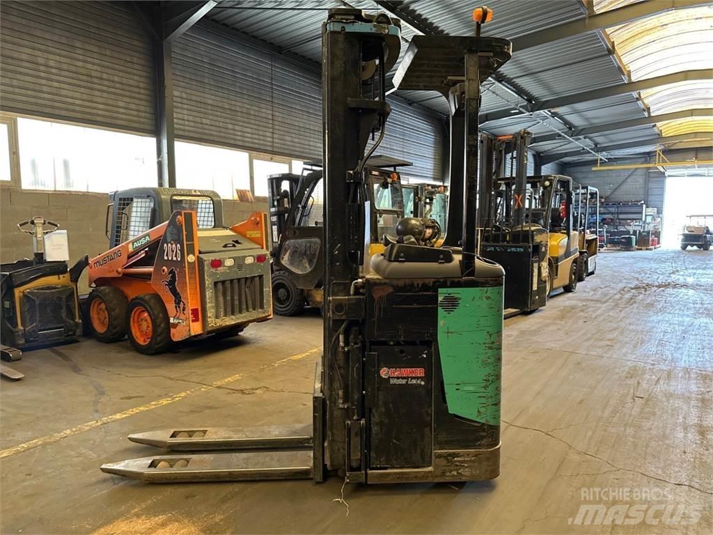 CAT NSR20N Savaeigiai rietuvai