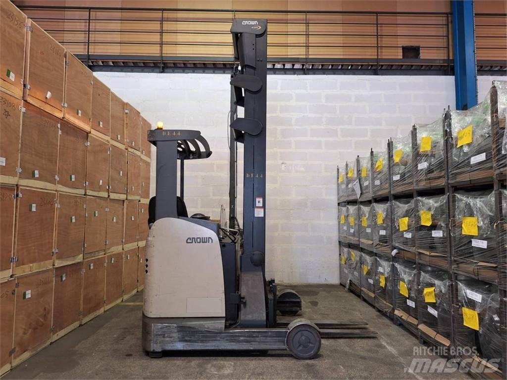 Crown ESR 5260 Šakiniai krautuvai su prailgintu keltuvu