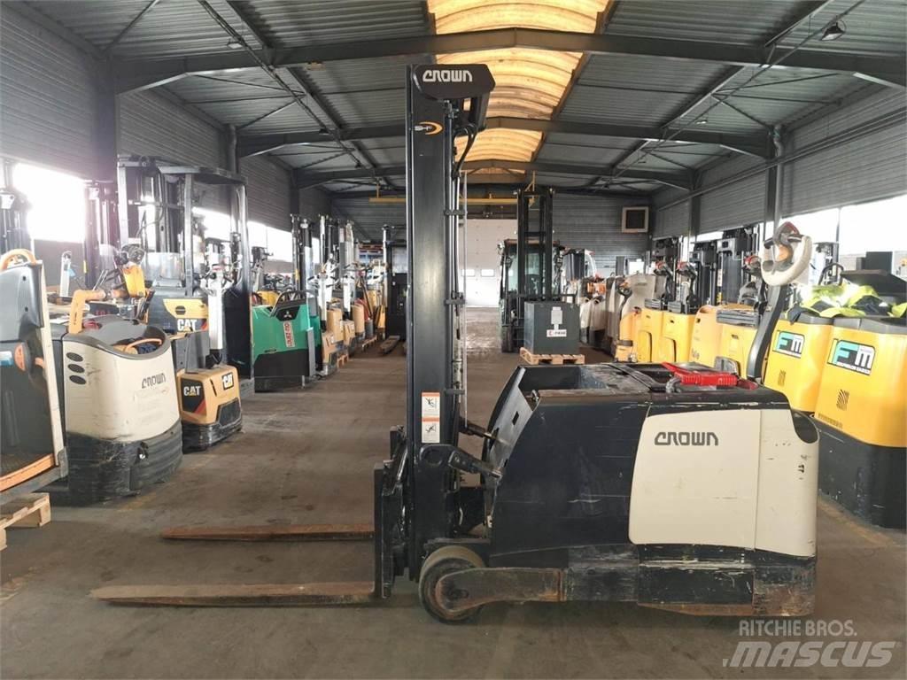 Crown SHC5540 Rankiniai vėžimėliai