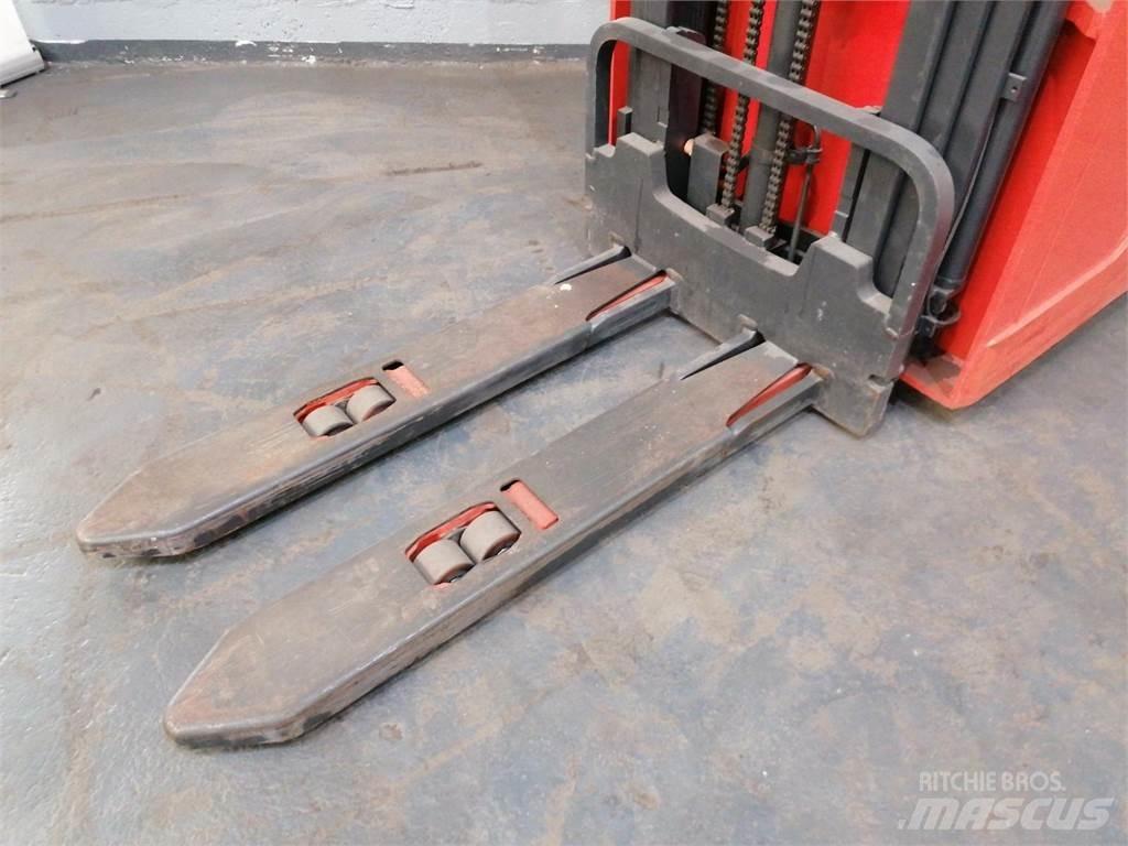 Fenwick L12 Savaeigiai rietuvai