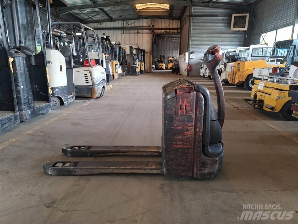 Fenwick T18 Rankiniai vėžimėliai