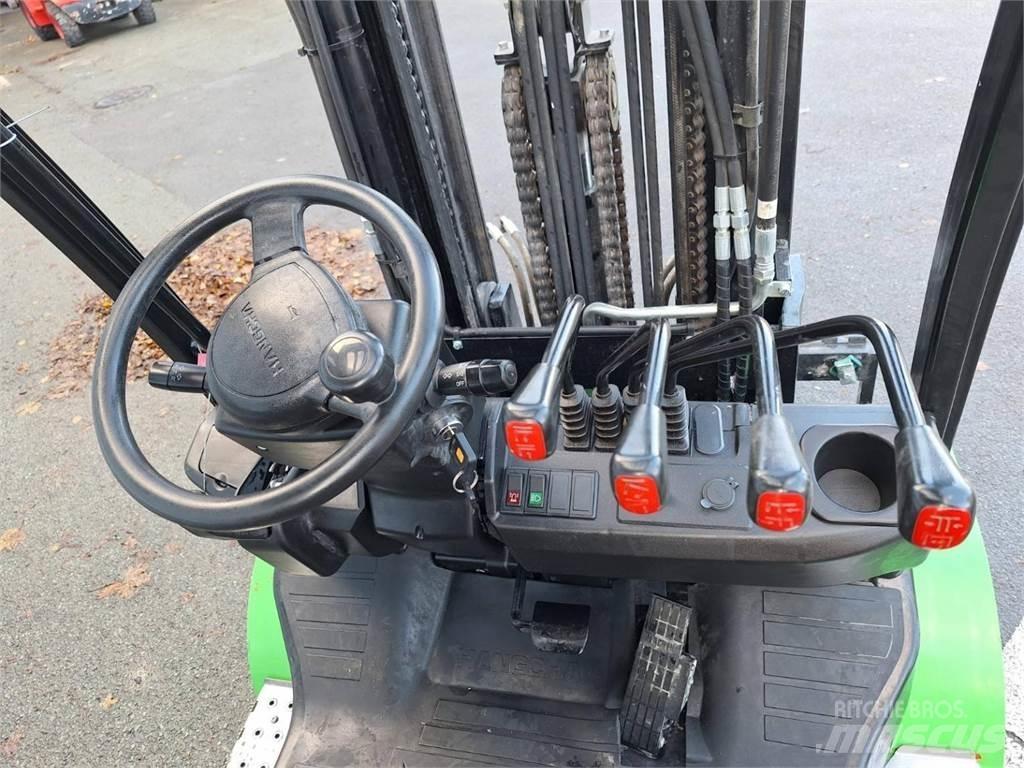 Hangcha XC35i Šakiniai krautuvai - Kita