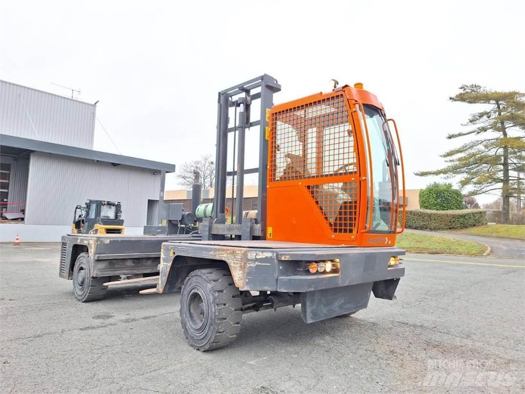 Hubtex S35 G Krautuvai su pakrovimu iš šonų