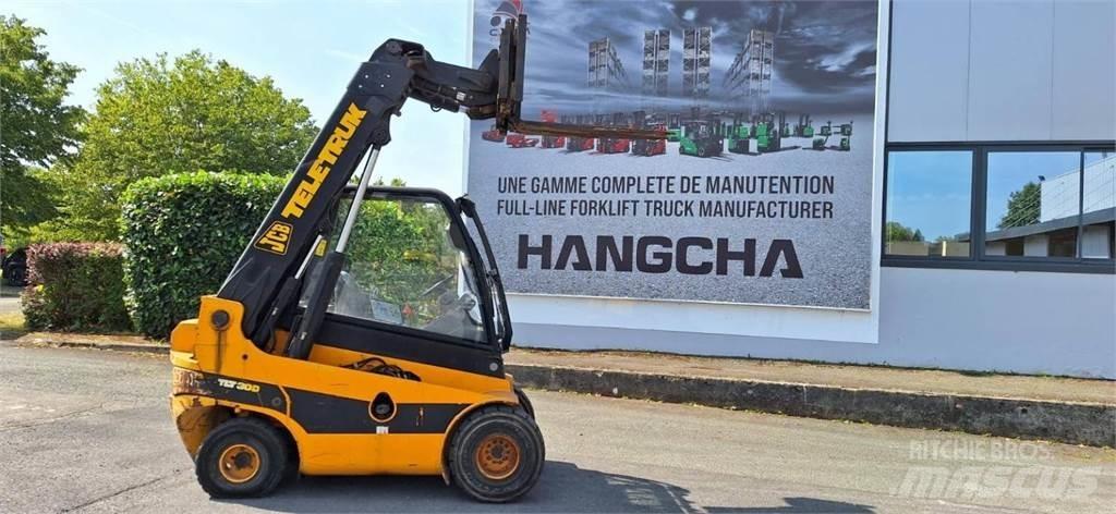 JCB TLT30D Teleskopiniai krautuvai žemės ūkiui