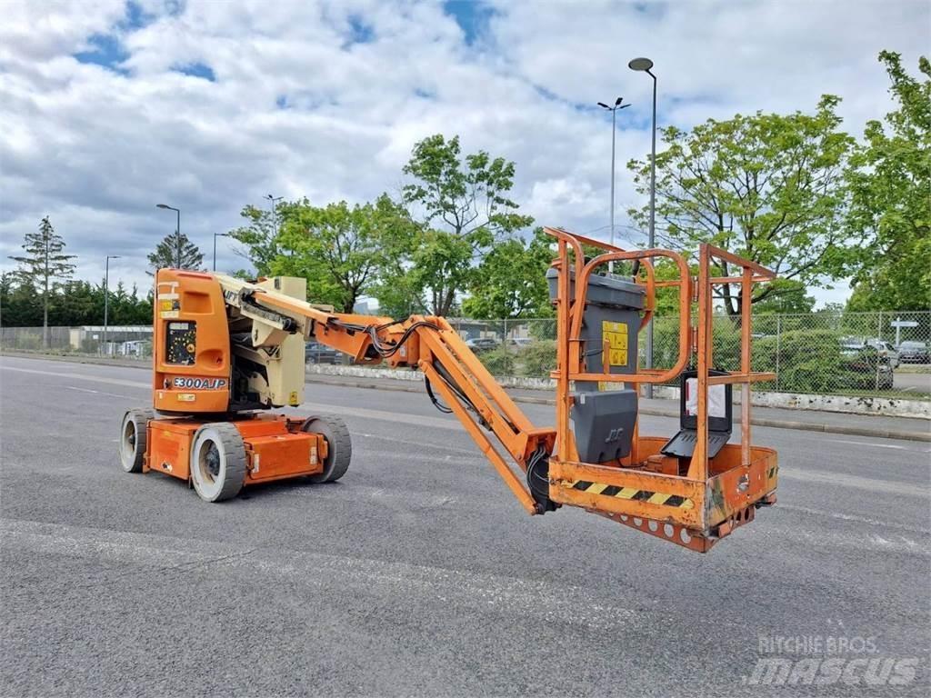 JLG E300AJP Kiti keltuvai ir platformos