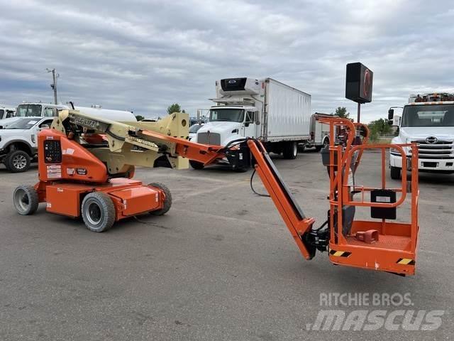 JLG E400AJP Statyba - Kita