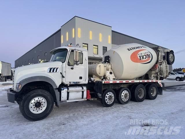 Mack GRANITE Kita