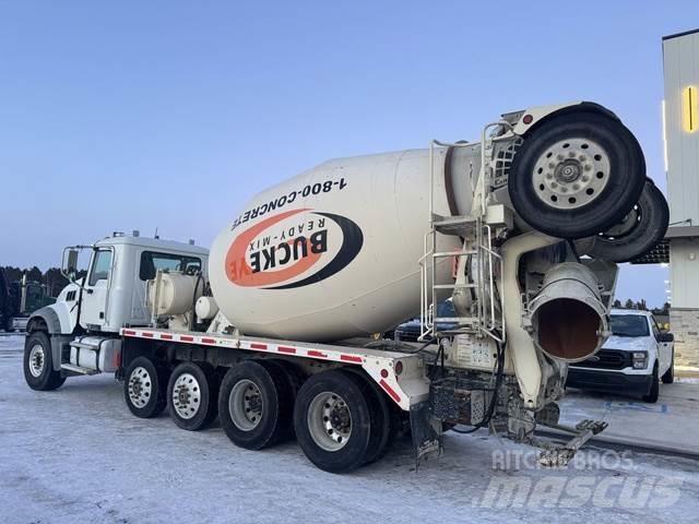 Mack GRANITE Kita