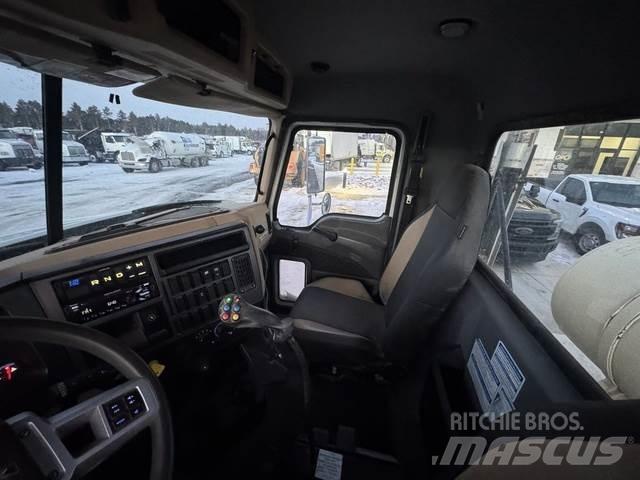 Mack GRANITE Kita