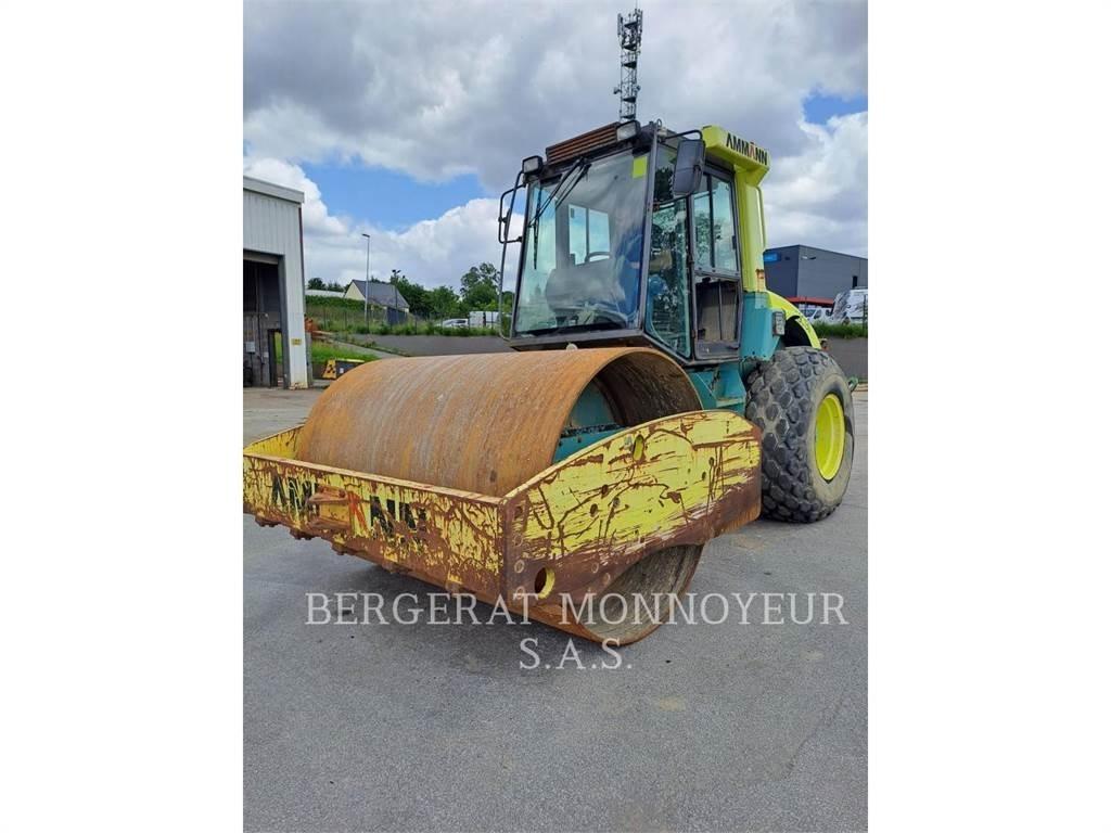 Ammann ASC130D Gruntiniai volai