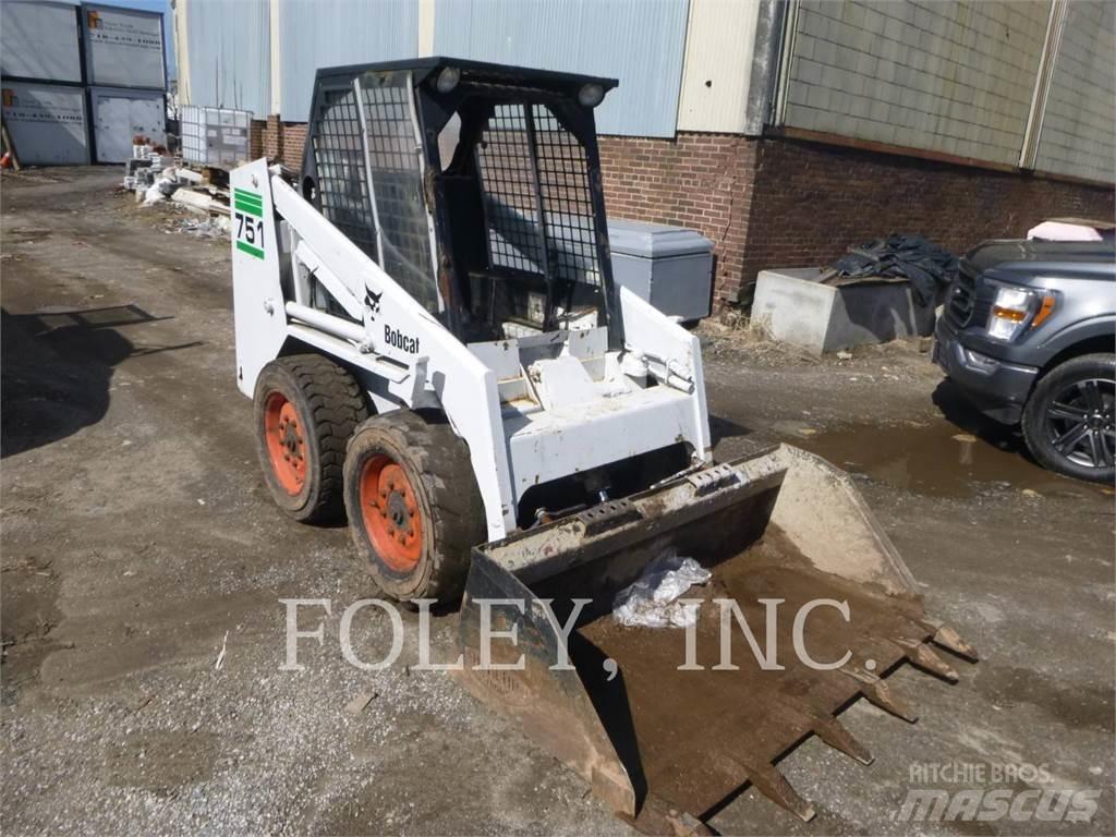 Bobcat 743B Krautuvai su šoniniu pasukimu