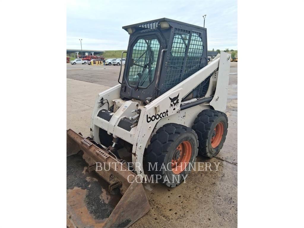 Bobcat 853 Krautuvai su šoniniu pasukimu