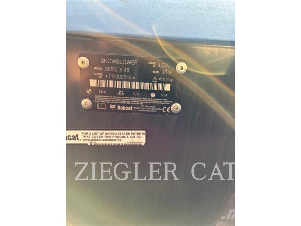 Bobcat S100 Krautuvai su šoniniu pasukimu